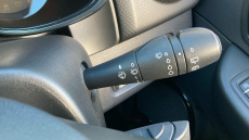 Renault Clio 0.9 TCE 75 Iconic 5dr Petrol Hatchback